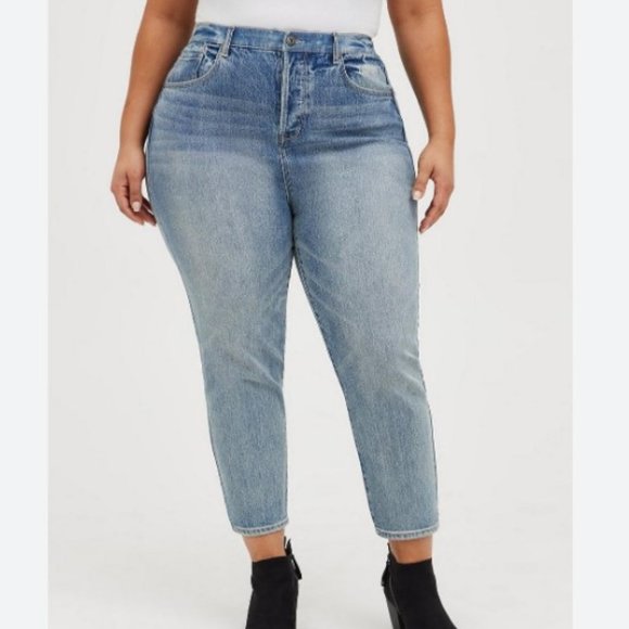 SALE Torrid Mom Jean Premium Classic Denim High-Rise - Light Wash - size14- NWT - Picture 1 of 10
